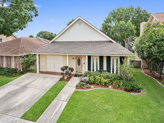 2nd image of 1405 Hackberry Ave