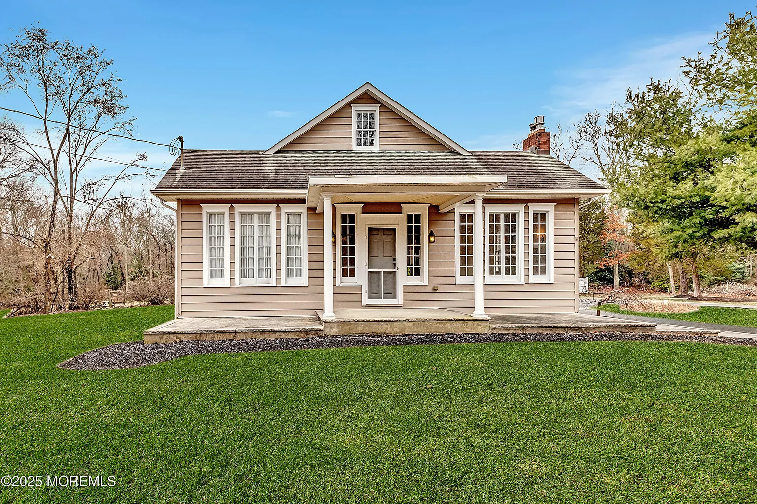 412 Whitesville Road photo 1