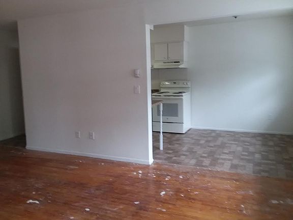 2nd image of 45 Kenwood Dr APT 5