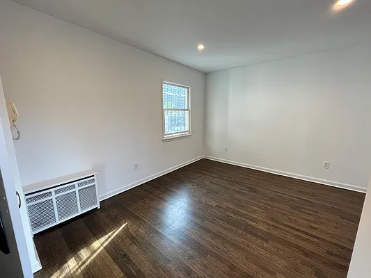 Rented by Compass | media 19