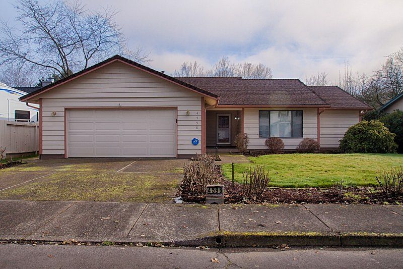 2nd image of 4598 Sunflower Way NE