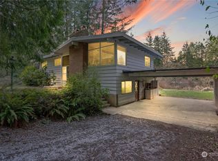 16075 109th Ave SW, Vashon, WA 98070