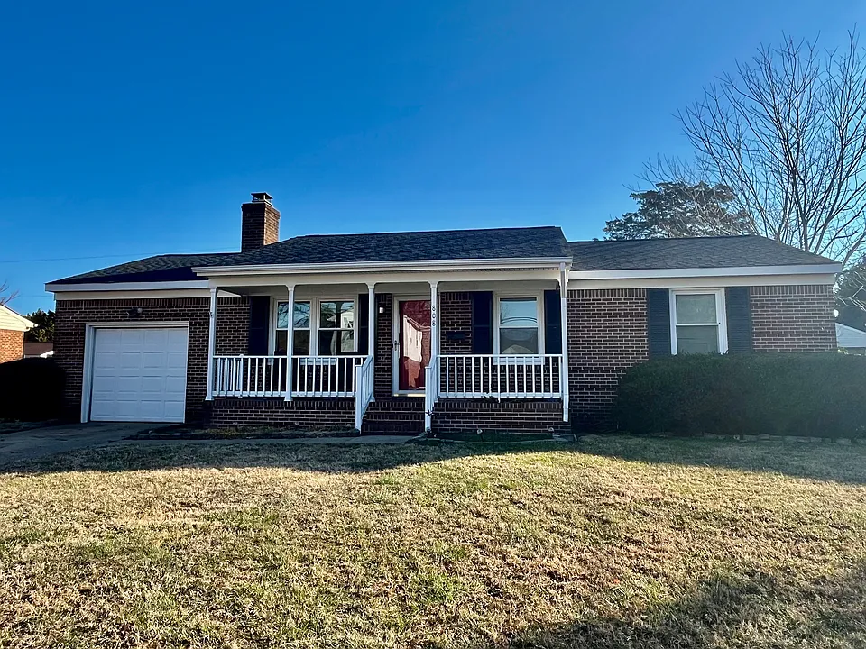 808 Hilltop Rd