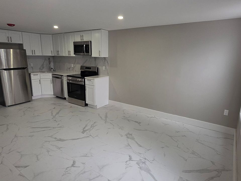 1st image of 543 Clinton Ave APT 1