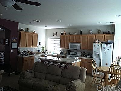 4th image of 3575 Catalina Ave