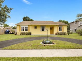 7817 SW 7th Ct, Pompano Beach, FL 33068
