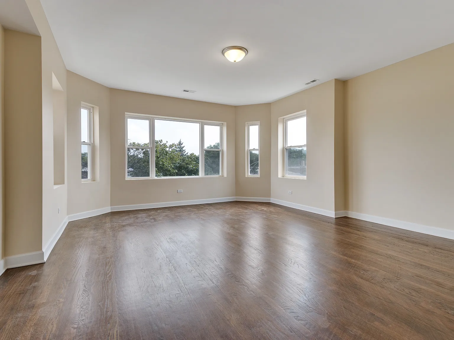 2 bed, 1482 sqft, $1,650 — Photo 2