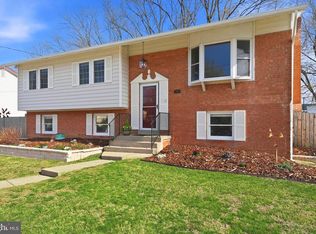 805 Norwood Ln, Woodbridge, VA 22191