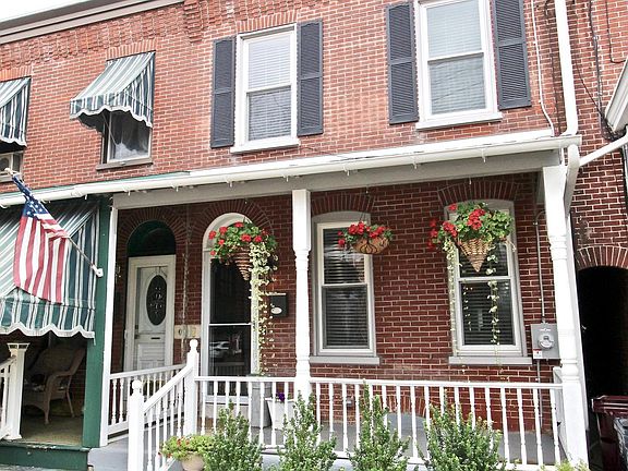 2nd image of 1914 N Lincoln St