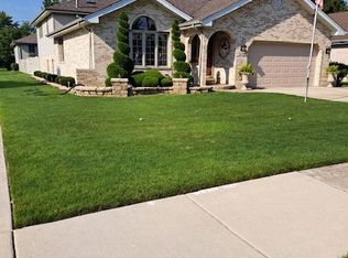 5658 W 85th St, Burbank, IL