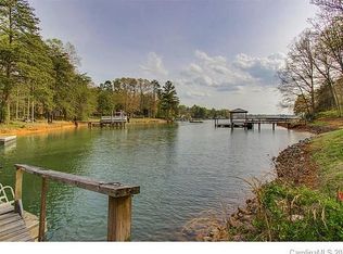 359 Kemp Rd, Mooresville, NC 28117