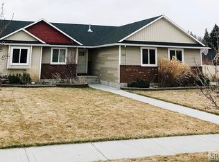 596 Manchester Ln, Idaho Falls, ID 83402