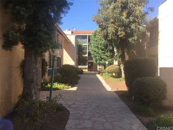 4th image of 18307 Burbank Blvd Unit 47