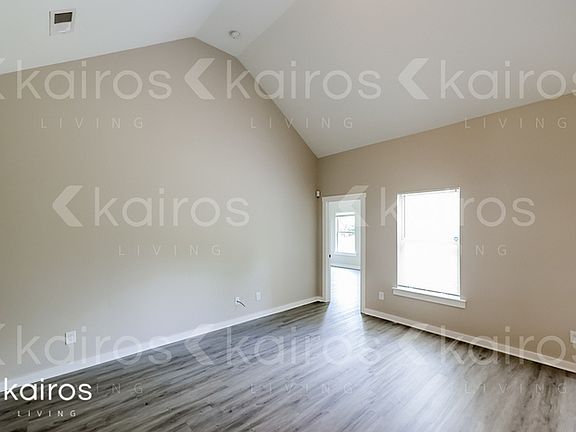 4th image of 14603 Griffin St