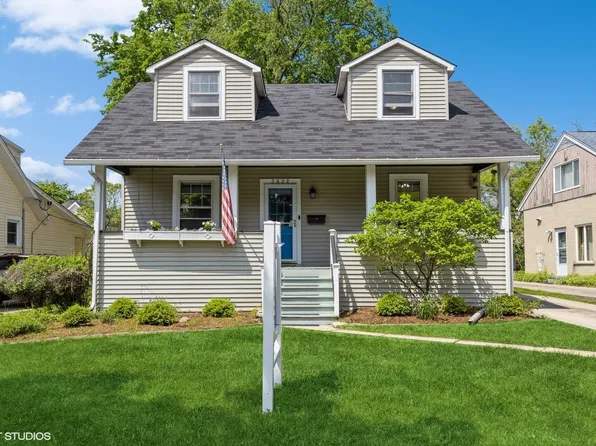 3822 Wolf Rd, Western Springs, IL 60558