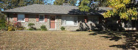 1st image of 3129 Hyde Park Dr