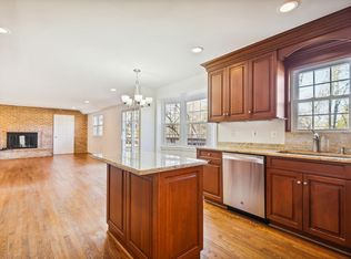 1302 Altamira Ct, Mc Lean, VA 22102