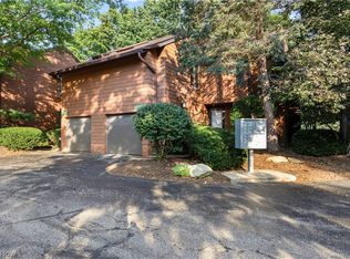 30017 Center Ridge Rd APT F, Westlake, OH 44145