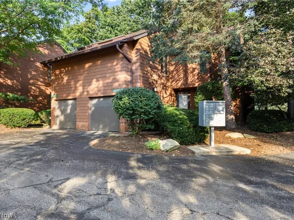 30017 Center Ridge Rd APT F, Westlake, OH 44145