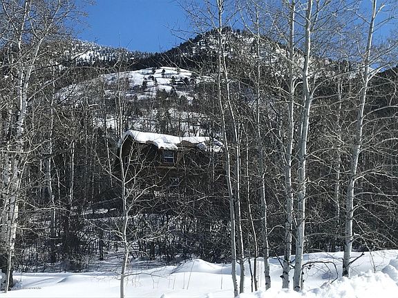 3rd image of 48 Prater Canyon Dr