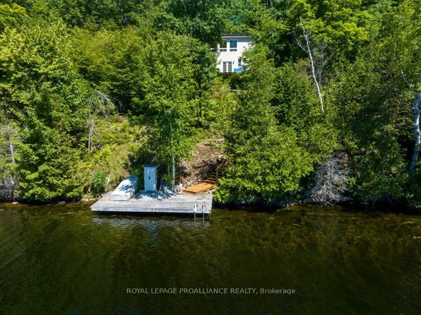 1076 Valley Ln, Central Frontenac, ON K0H 2P0