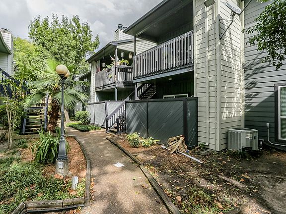 2nd image of 9009 Richmond Ave APT 403