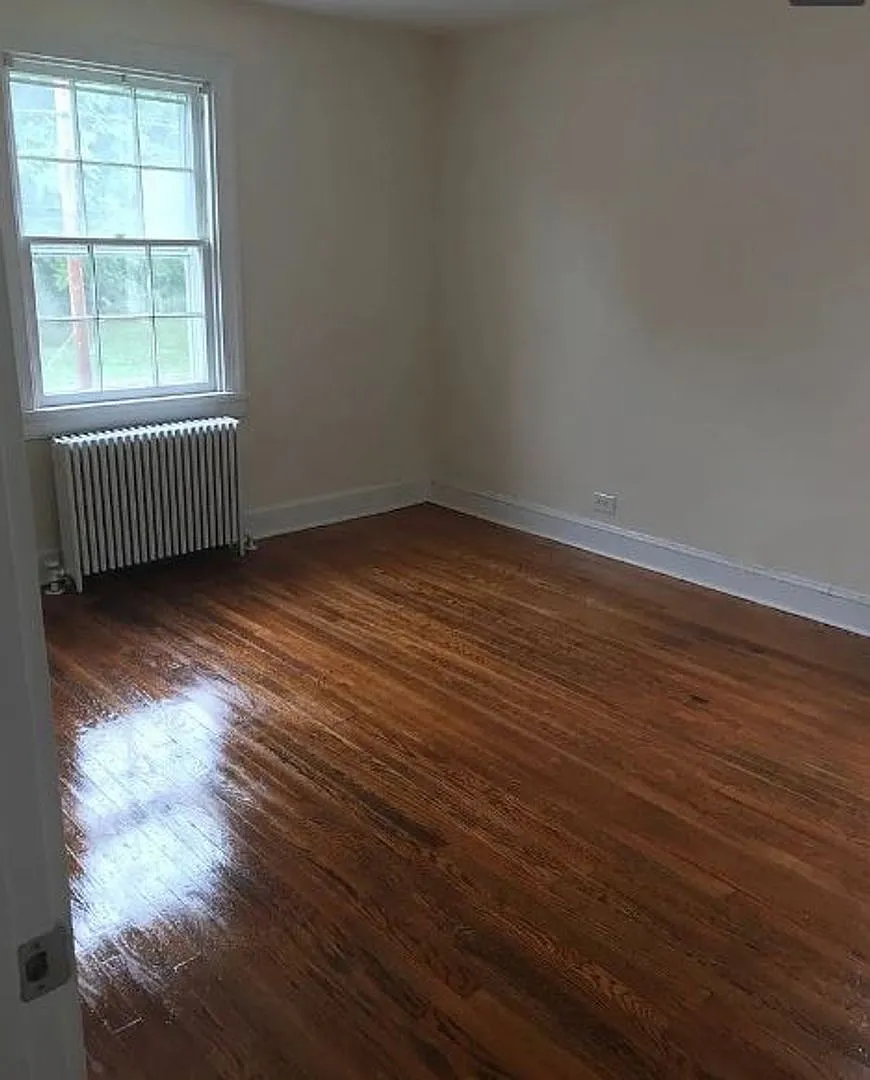 2027-2028 School Year 8 bdrm / 3 bath 508 14th St NW — Photo 3