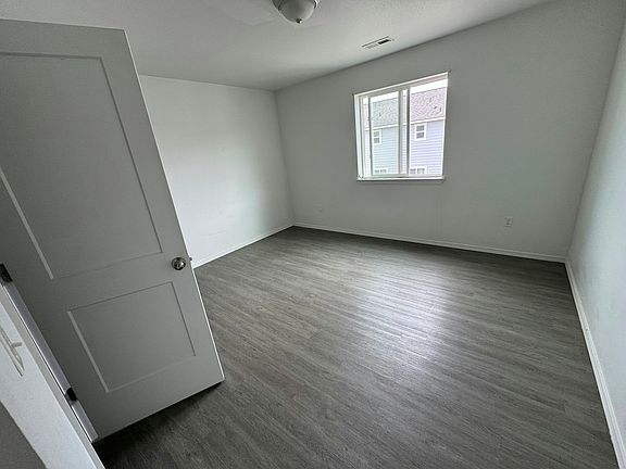 5th image of 2813 W Marina Dr #2