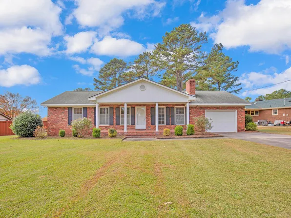 719 N Dunn St, Angier, NC 27501