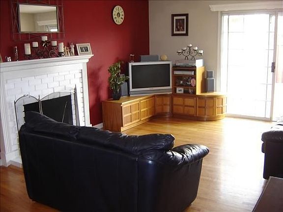 3rd image of 1705 Lollie Ct