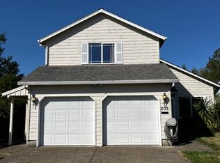 209 Mission Dr, Newberg, OR 97132