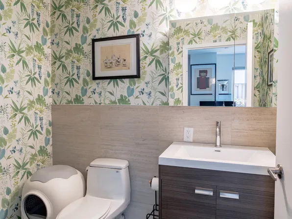 560 Carroll Street image 15 of 16