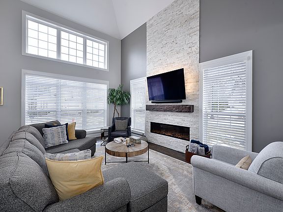 3rd image of 500 Stone Canyon Cir