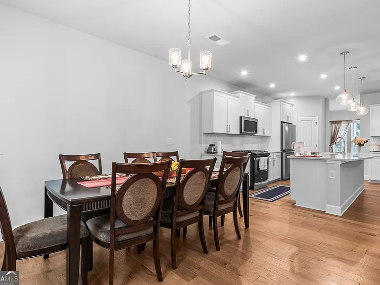 5467 Fountain Head Ln — Photo 12