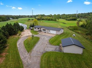 6407 S County Highway J, Valders, WI 54245