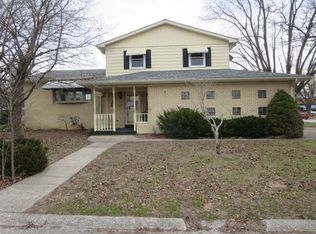 1301 Oriole Cir, Mount Vernon, IN 47620
