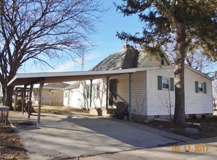 221 N Cleveland Ave, Emden, IL 62635