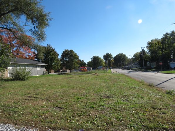 473 W Jackson St, Marshall, MO 65340
