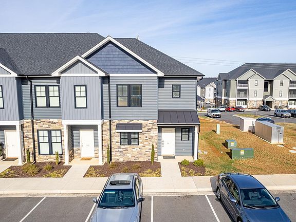 2nd image of 51 Warwick Dr