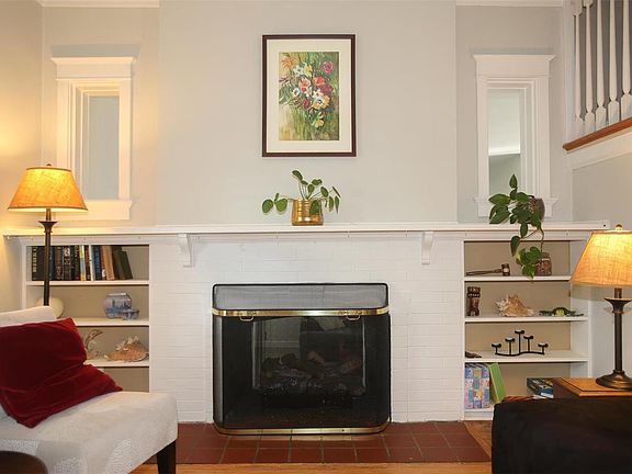 5th image of 706 Pearl Ave
