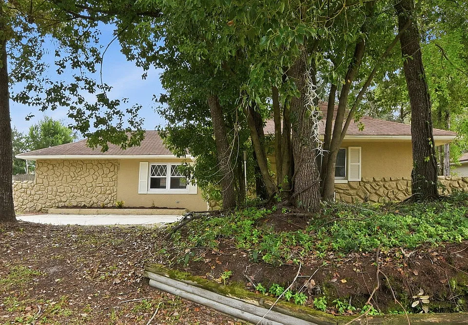 608 Pheasant Ave