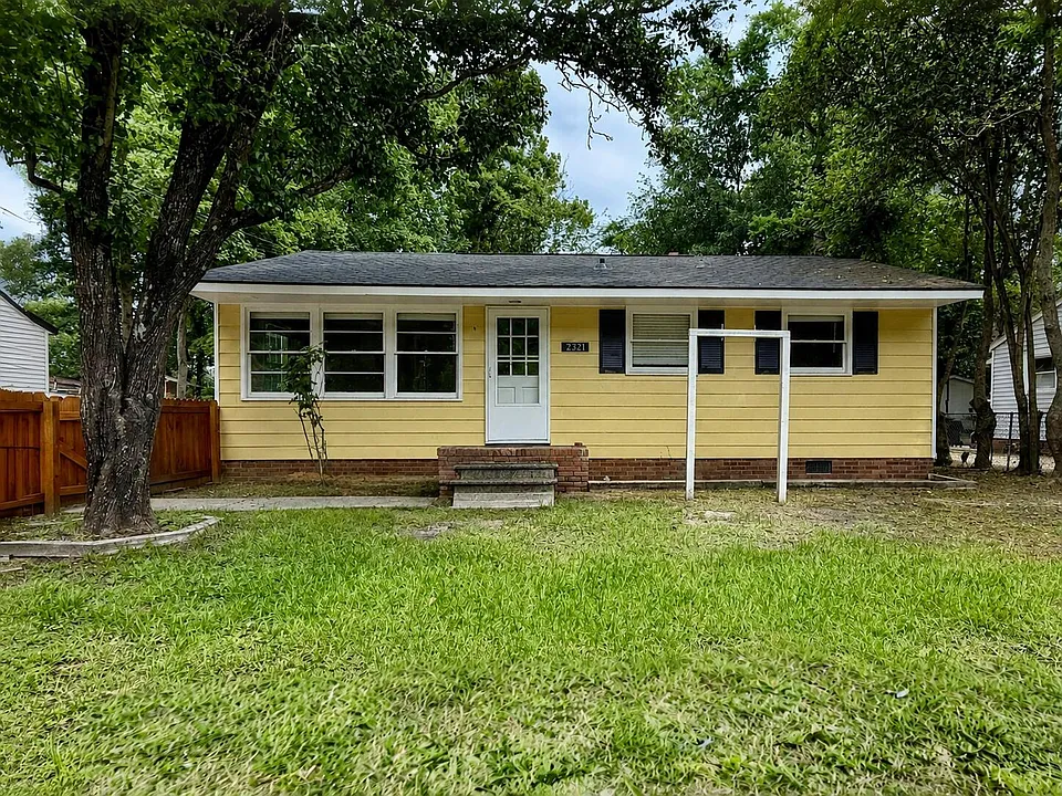 2321 Falcon Rd