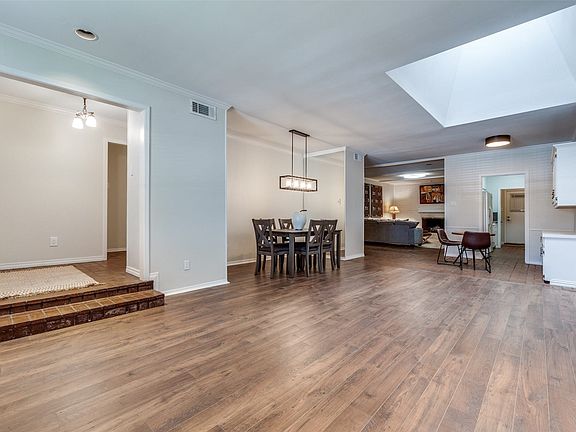 4th image of 7434 Woodthrush Dr