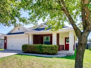 210 Madison Ln, Hutto, TX 78634