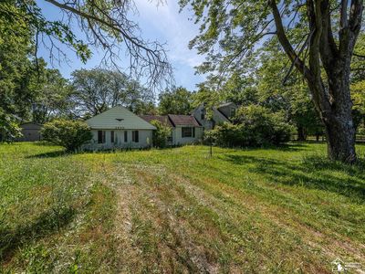 2970 W Newburg Rd, Carleton, MI, 48117