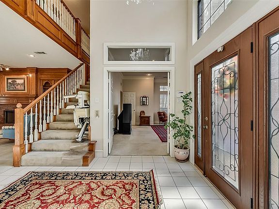 4th image of 9131 Windy Crest Dr