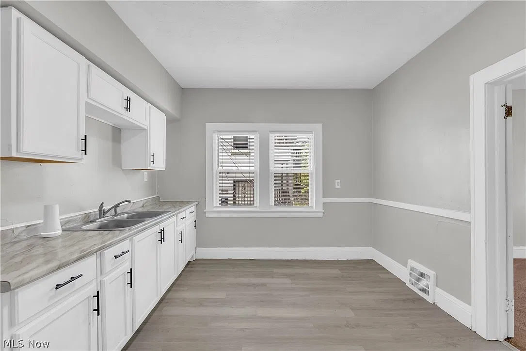 3 bed, 2784 sqft, $1,150 — Photo 4
