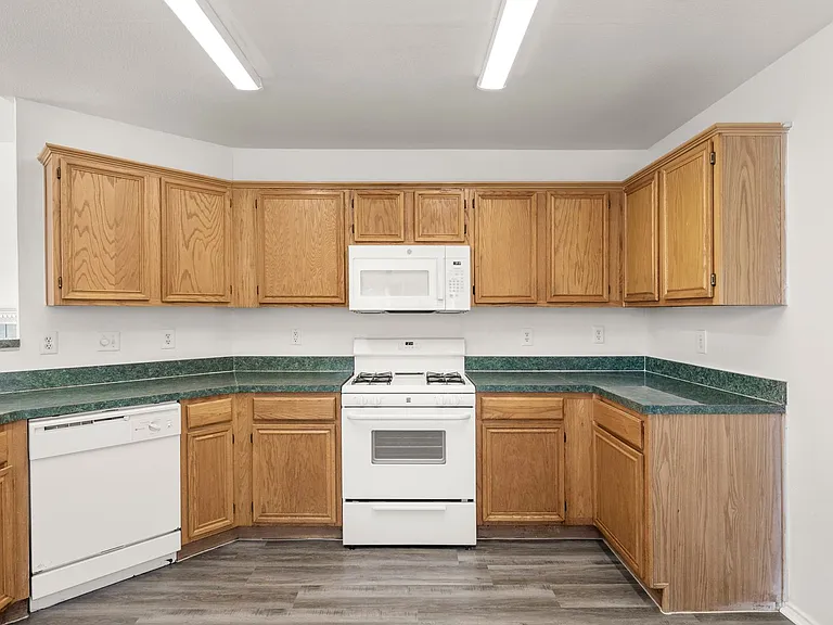 3709 Martha Ln — Photo 11