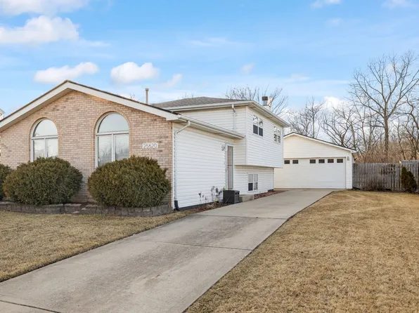 25620 S Linden Ave, Monee, IL 60449