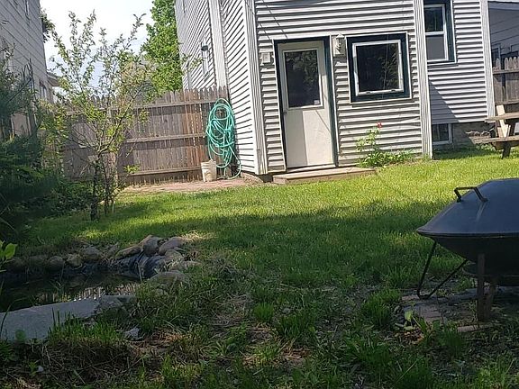 2nd image of 315 Tawas St